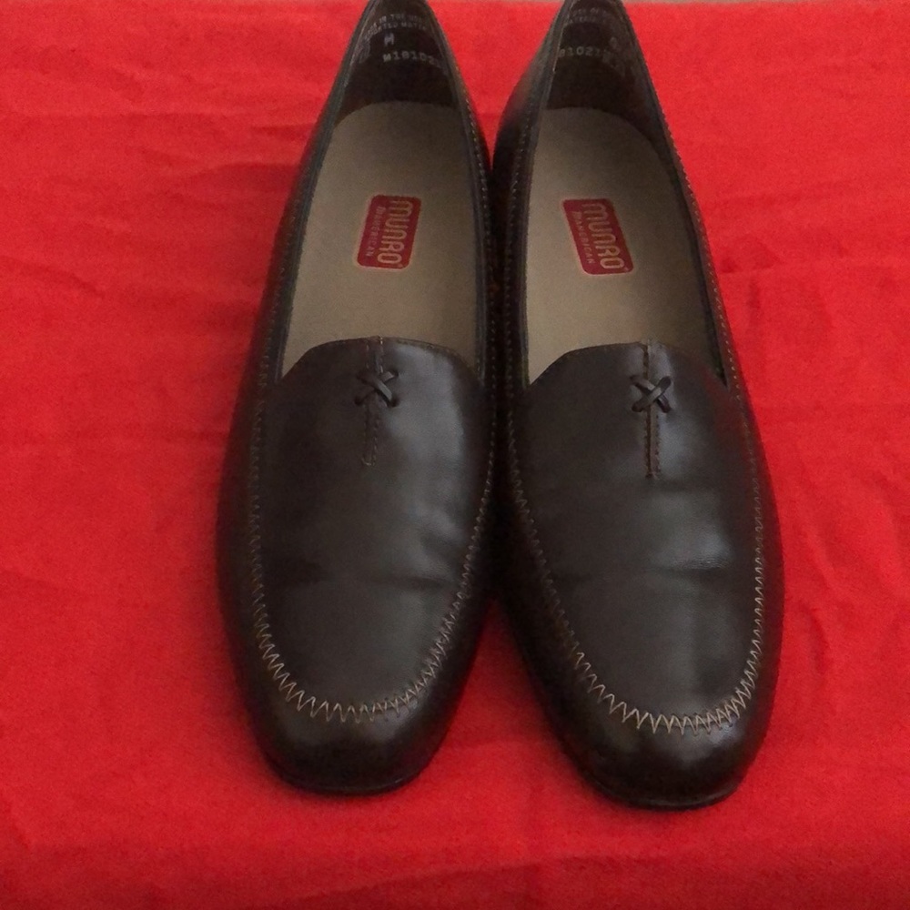 Munro | Lauren Leather Slip On Loafer - Comfort